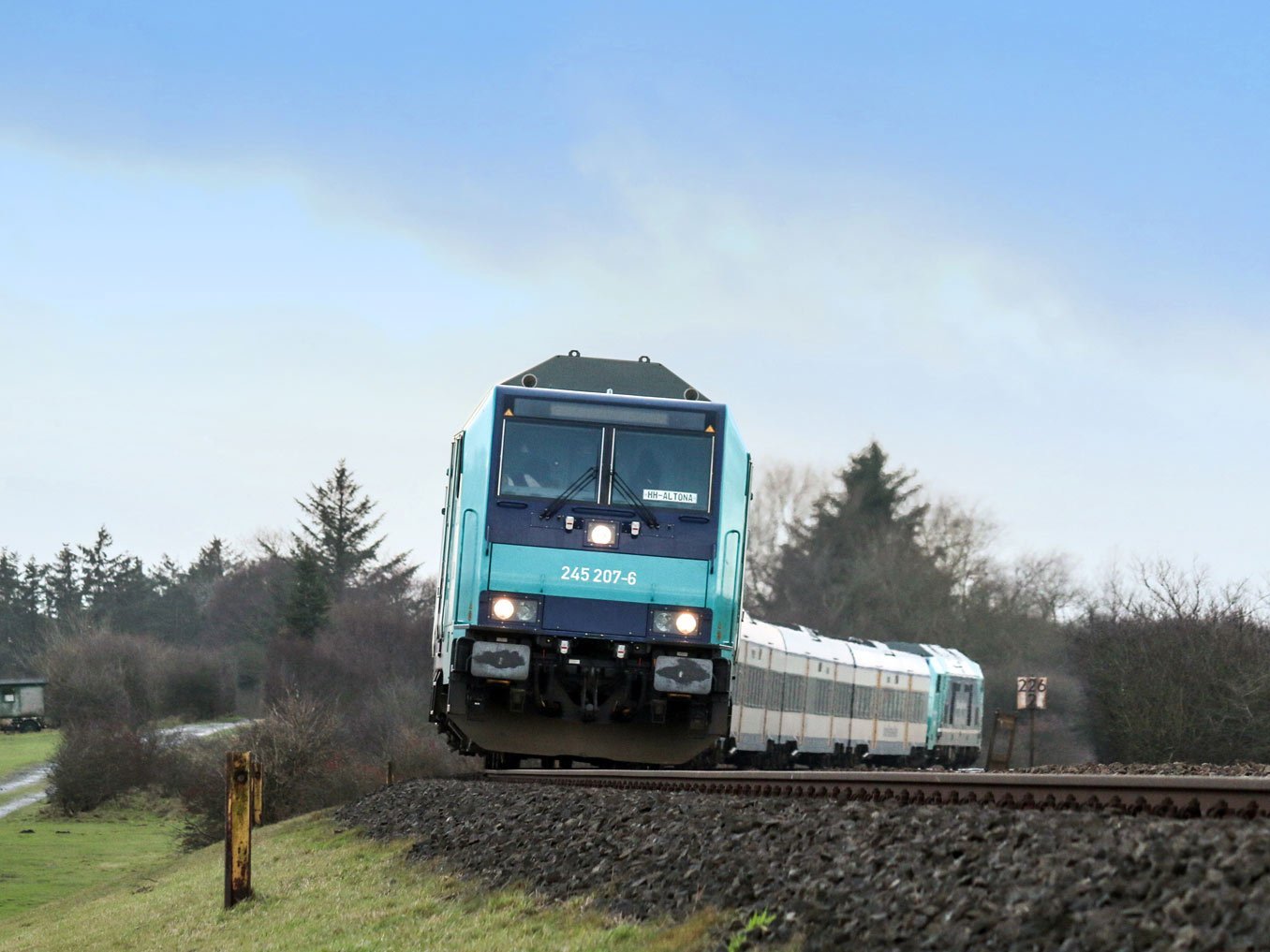 Mehr Platz auf der ­Marschbahn